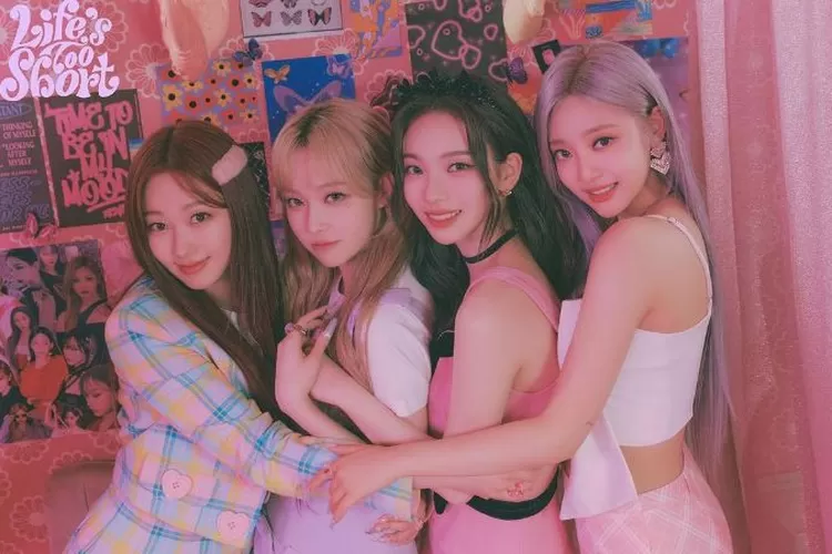 Poster Aespa Life&rsquo;s Too Short (Instagram @aespa_official)