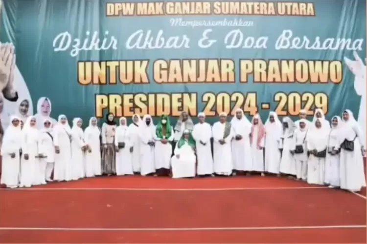 Mak Ganjar Sumatera Utara bersama Ulama Doakan Ganjar Pranowo Jadi Presiden.