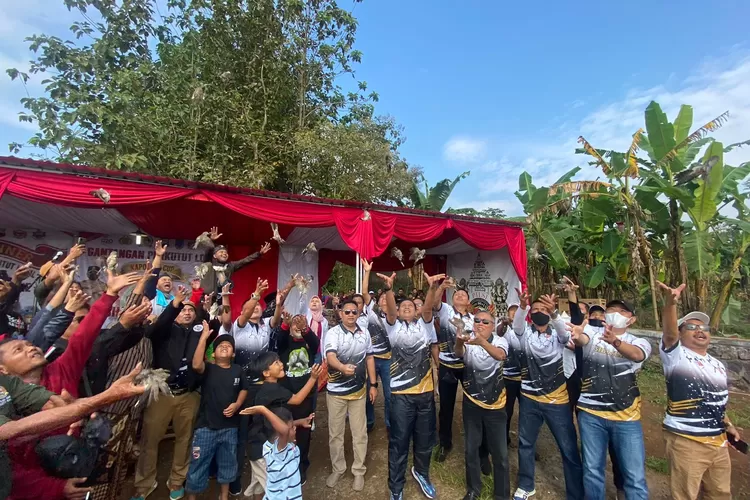 perlombaan perkutut di Salatiga (dok)