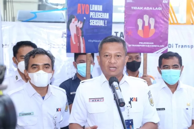 Executive Vice President KAI Daop 8 Surabaya, Heri Siswanto  saat kampanye