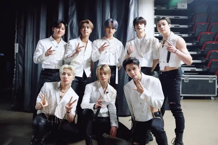 Tiga Anggota Stray Kids Positif Covid-19, Dua Konser Tur Amerika Serikat di Tunda (Gorajuara.com/twitter Stray Kids @Stray_Kids)
