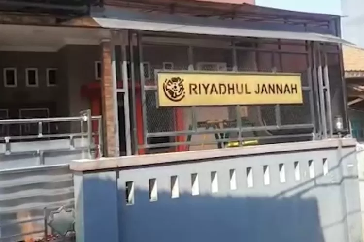 Pondok Pesantren Beraliran Salafi Wahabi bernama Istana Yatim Riyadhul Jannah. (Bogor Times)