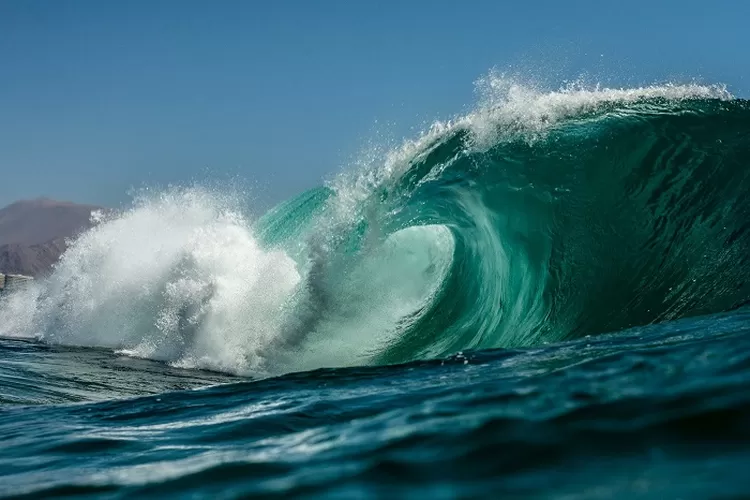 BMKG Peringatan Gelombang Tinggi Terjadi di Sejumlah Perairan indonesia. (Pexels/Emiliano Arano)