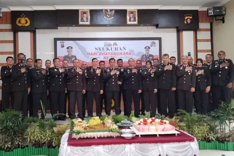 Polres Kotim melaksanakan syukuran Hari Bhayangkara ke-76, Selasa (5/7/2022) (Cholid)