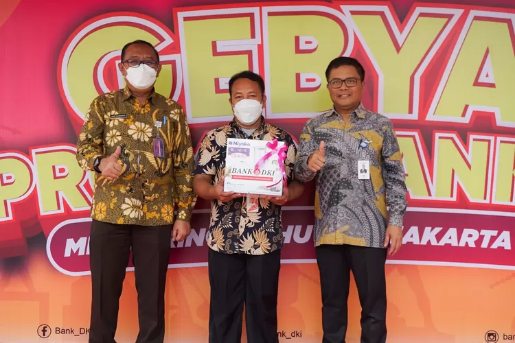 Gebyar Promo Bank DKI dalam rangka HUT ke 495 Kota Jakarta menggelar acara di halaman kantor Dinas Lingkungan Hidup DKI, Selasa (5/7/2022).