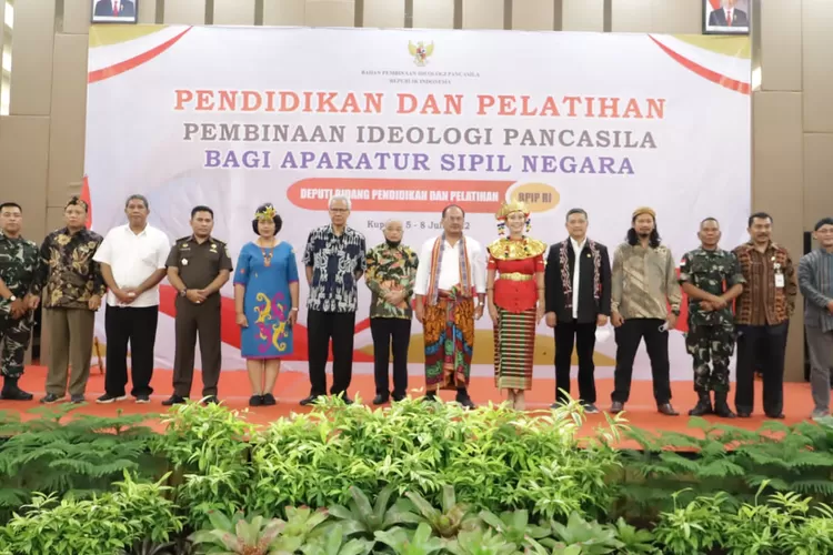 Badan Pembinaan Ideologi Pancasila (BPIP) menggelar Pendidikan dan Pelatihan Pembinaan Ideologi Pancasila bagi Aparatur Sipil Negara (ASN) di Kupang, Nusa Tenggara Timur, Selasa, (5/7).