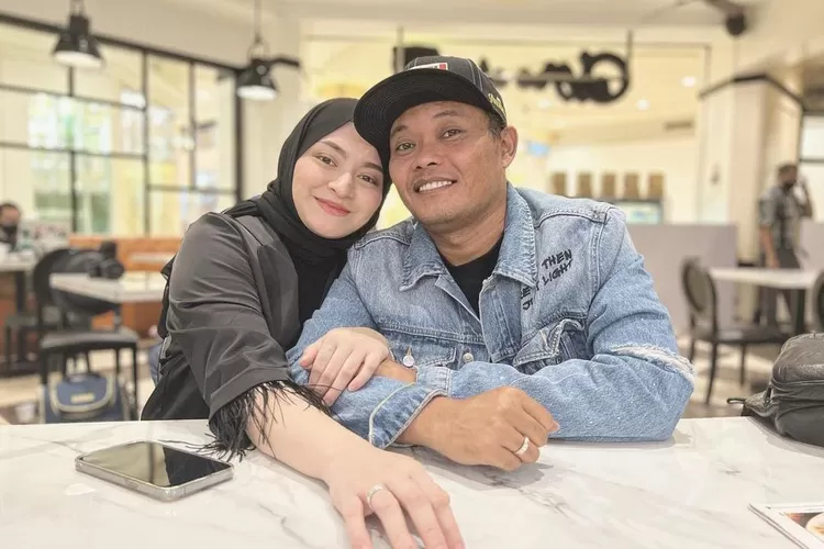 Nathalie Holscher gugat cerai Sule ke Pengadilan Agama Cikarang. (Gorajuara/ dok: Instagram/ ferdinan_sule)