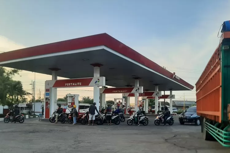 Ilustrasi. Beli Pertalite dan Solar dengan subsidi melalui aplikasi MyPertamina.