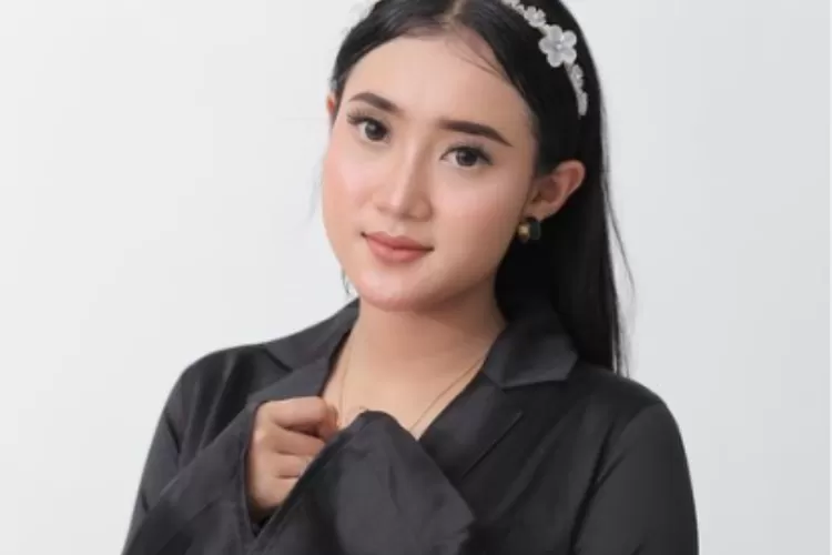 Link Download Lagu Full Senyum Sayang  Dari Yeni Inka MP3 MP4 Kualitas Terbaik (Instagram @yeniinka)