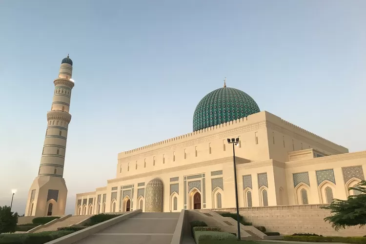 Download Naskah Khutbah Jumat PDF Bertajuk Solusi Puasa bagi Lahirnya Manusia Baru (Unsplash.com - Younmyoung Cho)