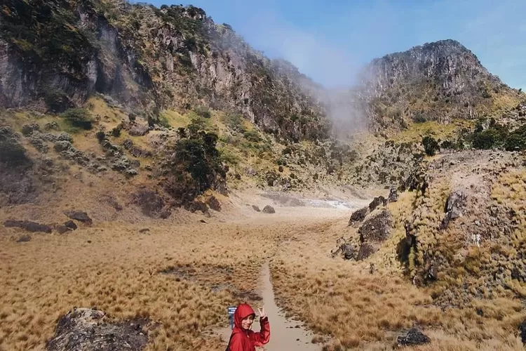 4 Jalur Pendakian Gunung Sumbing, Nomor 4 Pemandangannya Paling Bagus ...