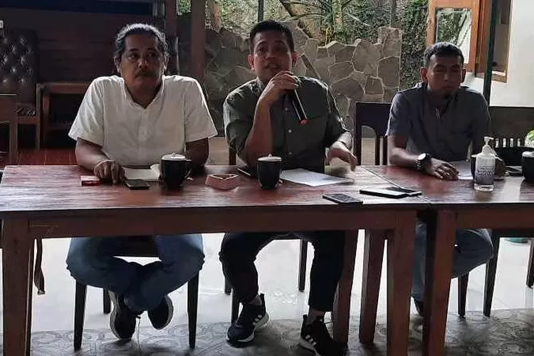 Panitia Musyawarah Rakyat (Musra) Indonesa saat memaparkan agenda Musra di Kota Solo (Endang Kusumastuti)