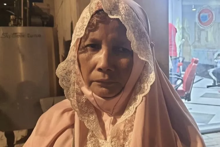 Warsini, Tukang Bubur Asal Balikpapan Naik Haji - Foto: Kemenag