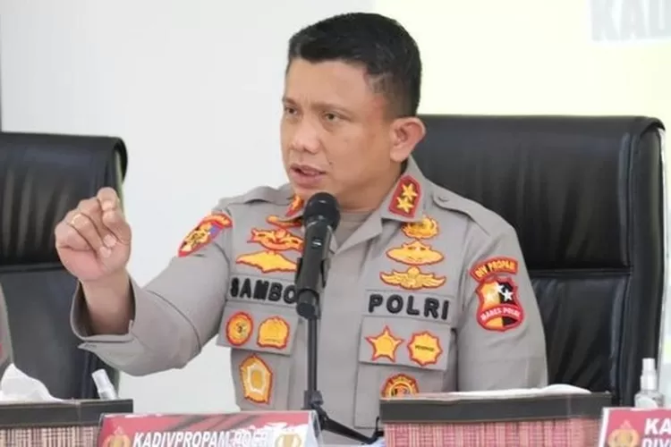 Kadiv Propam Irjen Ferdy Sambo Dinonaktifkan Jabatan Oleh Kapolri, Kenapa dinonaktifkan oleh Kapolri. (SMSolo/dok)