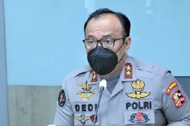 Didasari Atas Alasan Lebih Dekat Dengan Keluarga, Adik Brigadir J ...