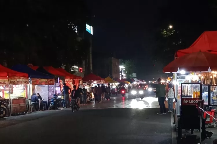 Rekomendasi Kuliner Malam di Lengkong Kecil, Cicip Ragam Jajanannya! - Ayo  Bandung