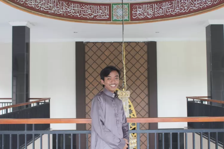 Mahasiswa sang penghafal Al-Qur'an  (Muhammad Khoerul Hadi )