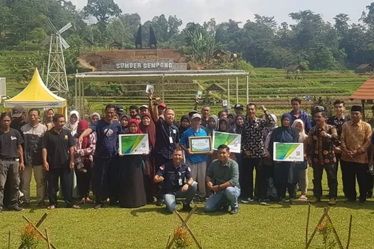  Jajaran BUMDes Ketapanrame, Kecamatan Trawas, Kabupaten Mojokerto usai menerima sosialisasi dari BPJS Ketenagakerjaan Mojokerto