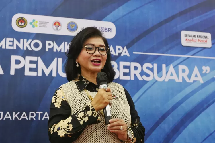  Deputi Bidang Koordinasi Peningkatan Kualitas Anak, Perempuan dan Pemuda Kemenko PMK Femmy Eka Kartika Putri