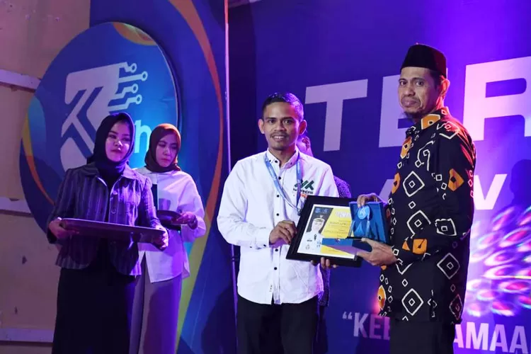 Bupati Luwu Utara Hj. Indah dapatkan Penghargaar (DOk. LHR)