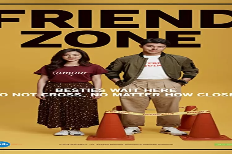 Film Friend Zone (2019) dibintangi oleh Baifern Pimchanok dan Nine Naphat Siangsomboon