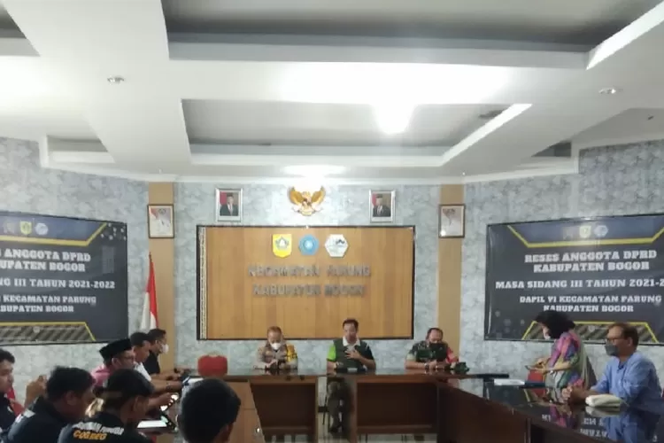 Audiensi Pemkab Bogor (Pemrakarsa) dengan Delegasi Forum Silaturrahmi Majelis di Kantor Kecamatan (Azis/Bogor Timen)
