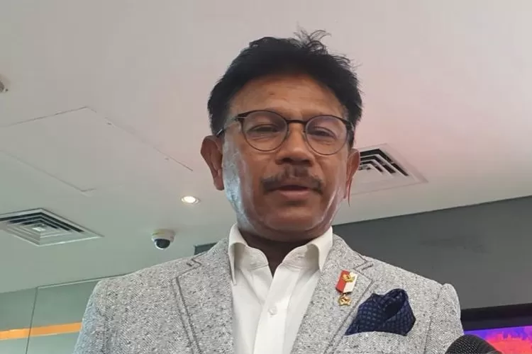 Menteri Komunikasi dan Informatika Johnny G.Plate di Kementerian Komunikasi dan Informatika, Jakarta Pusat, Senin (27/6/2022).  (ANTARA/Livia Kristianti)