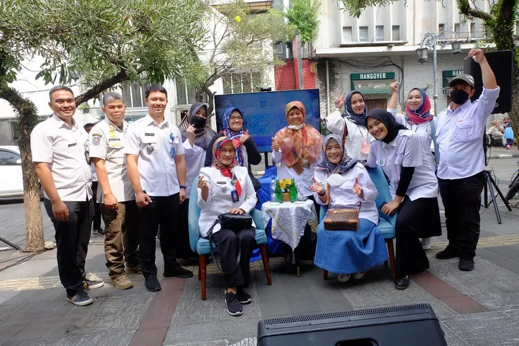  Pemkot Bandung Gandeng Komunitas Ramaikan Potensi Ekonomi