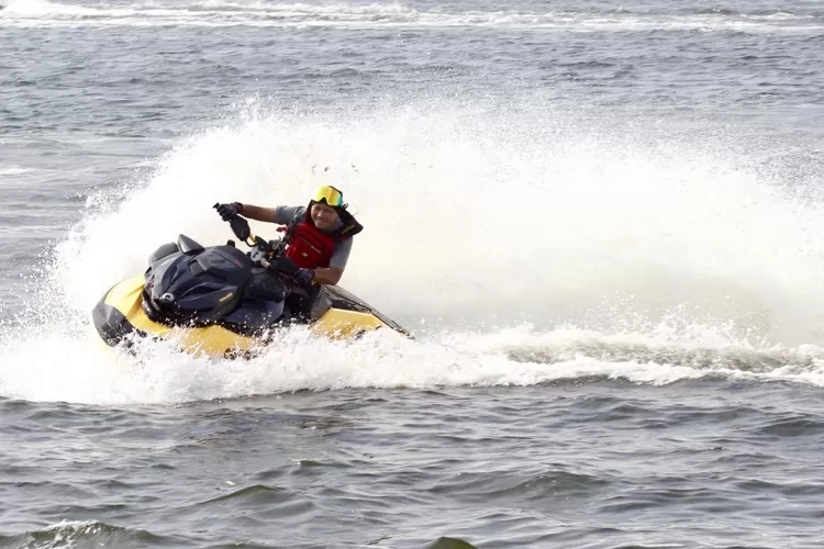 Atlet Jetski Dari Jetski Club Jakarta Latihan di Marina Ancol Jakarta  - Foto : Henry Lukmanul Hakim 