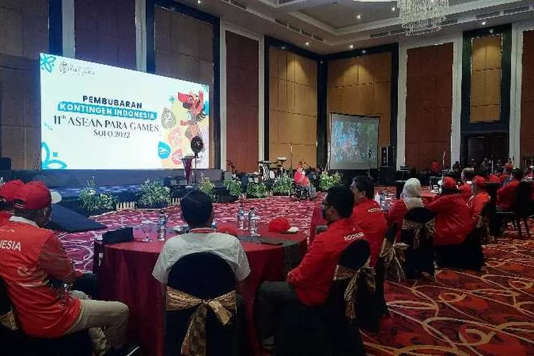 Pembubaran Kontingen Indonesia ASEAN Para Games XI Solo (Endang Kusumastuti)