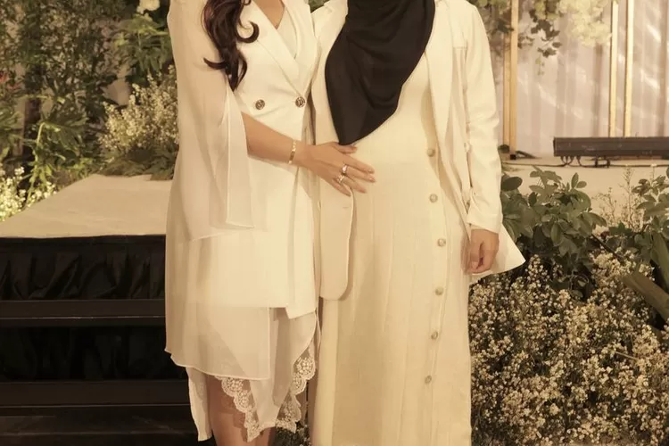 Kasih Kado Mewah, Ashanty Ajak Aurel Hermansyah dan Atta Halilintar Liburan Bersama (Gorajuara.com/Instagram @ashanty_ash)