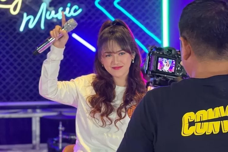 Download Lagu 'Joko Tingkir' Happy Asmara, Joko Tingkir Ngombe Dawet MP3 (Instagram/ happy_asmara77)