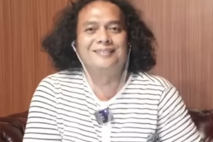 Bharada E Cabut Kuasa Pengacaranya, Deolipa Yumara : Putri Candrawathi Nangis-Nangis di Magelang  (Gorajuara.com/Tangkapan Layar YouTube Uya Kuya TV)