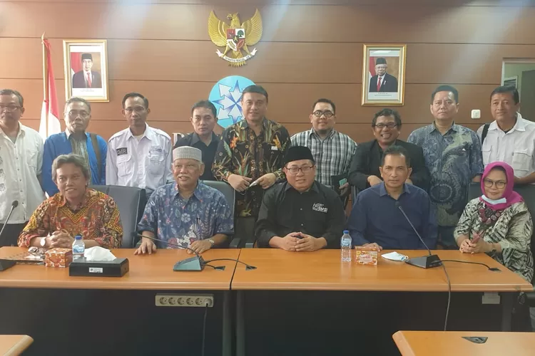 Ketua Dewan Pers Prof Azyumardi Azra dalam pertemuan dengan Serikat Media Siber Indonesia (SMSI) di Gedung Dewan Pers, Jakarta pada Jumat (12/8/2022). (SMSI)