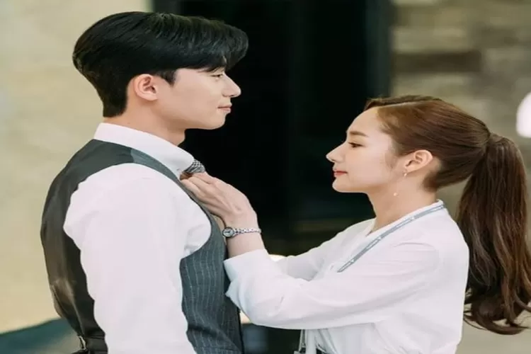 Salah satu adegan Romantis Drama Korea What's Wrong With Secretary Kim (Instagram @secretary__kim)