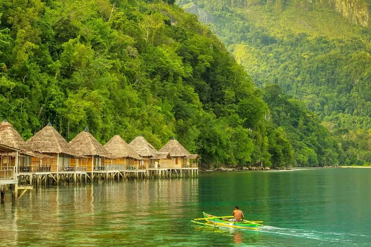 Pantai Ora, Destinasi Wisata di Maluku Tengah. (Akun Instagram @pesona.indonesia)