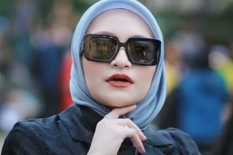 Nathalie Holscher sempat punya pikiran jahat usai bercerai dengan komendian Sule (Instagram @nathalieholscer)