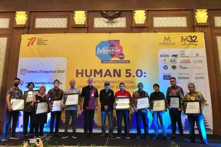 Sejumlah penerima penghargaan Indonesia MarkPlus Festival 2022 (istimewa)