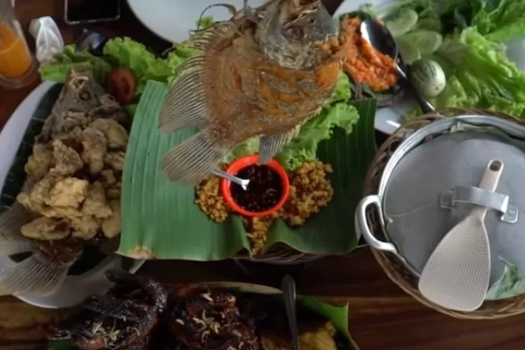 ekomendasi Tempat Wisata Kuliner khas Sunda yang Ada di Garut (Channel YouTube/ Shanty Denny )