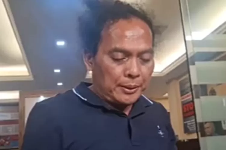 Pengacara Deolipa Yumara ( (youtube KH infotainment))