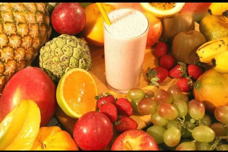Buah-buahan yang banyak mengandung vitamin C untuk redam gejala cacar monyet (G. Windarto)