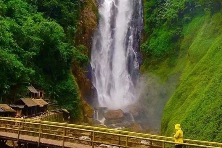 Air Terjun Bedegung, salah satu destinasi wisata di Muara Enim, Sumatra Selatan.  (Akun Instagram @muaraenimterkini)