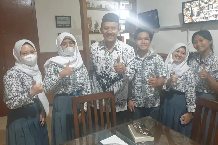 Filosofi Guru Kaya dan Guru Miskin (GoraJuara.com/dok AKSI)