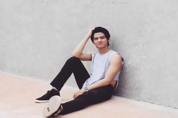 Aliando syarief ternyata mengidap OCD.  (Instagram @aliandooo)