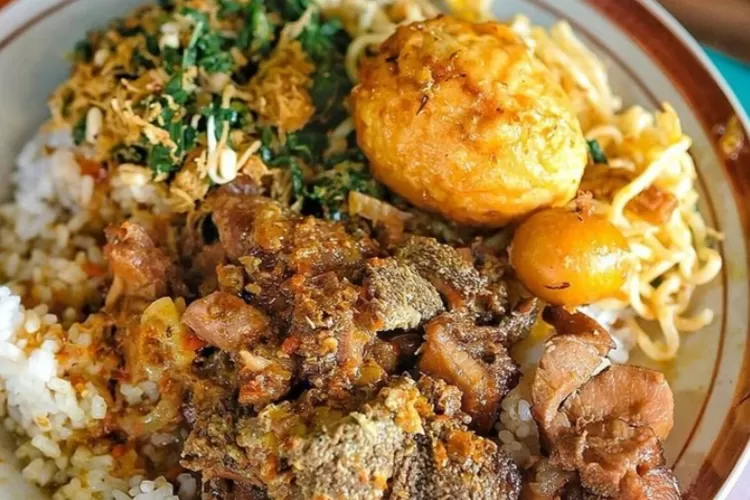 Hidangan di Warung Makan Sego Gobyos (Instagram @foods_jatim)