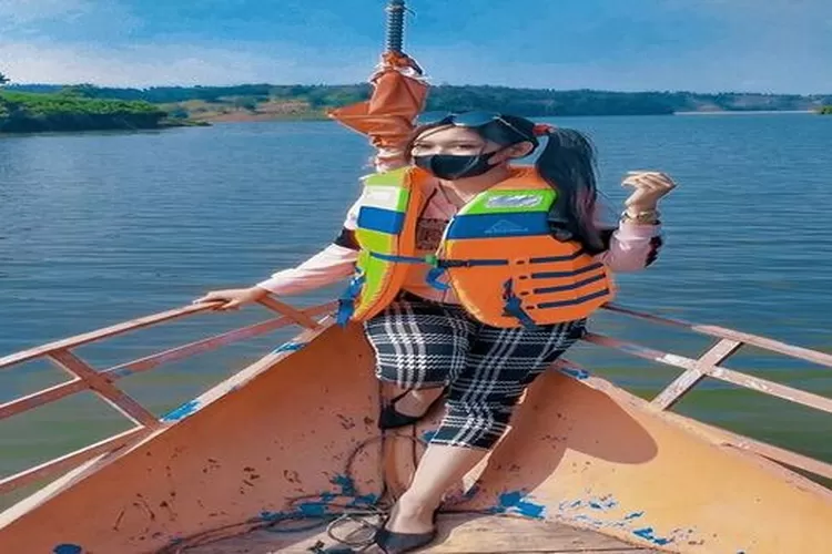 Wisata Perahu di Bendungan Logung Kudus, Wajib Dijelajahi! (instagram @ explorelogung)