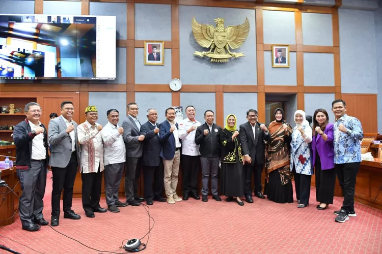 Selangkah Lagi Jadi WNI, DPR Setujui Naturalisasi Jordi Amat Dan Sandy ...