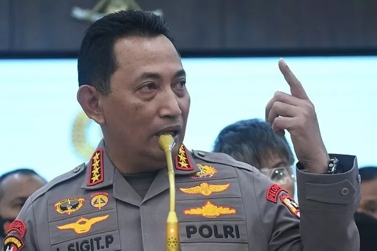 KAPOLRI jenderal Listyo Sigit Prabowo tak sedikit prestasi mya dalam menyelasaika kasus-kasus hingga tuntas terbuka dan akuntabel dalam penyelesaian semua masalah dalam kinerjanya. (instagram)