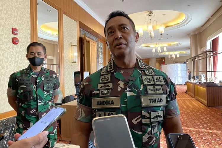 Panglima TNI Jenderal TNI Andika Perkasa tegas soal kasus kematian Sertu Bayu saat bertugas di Timika Papua.  (kompas.com)