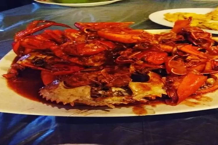 Kepiting Cah Gundul, salah satu rekomendasi wisata kuliner seafood di Surabaya. (Akun Instagram @ferayosuke)